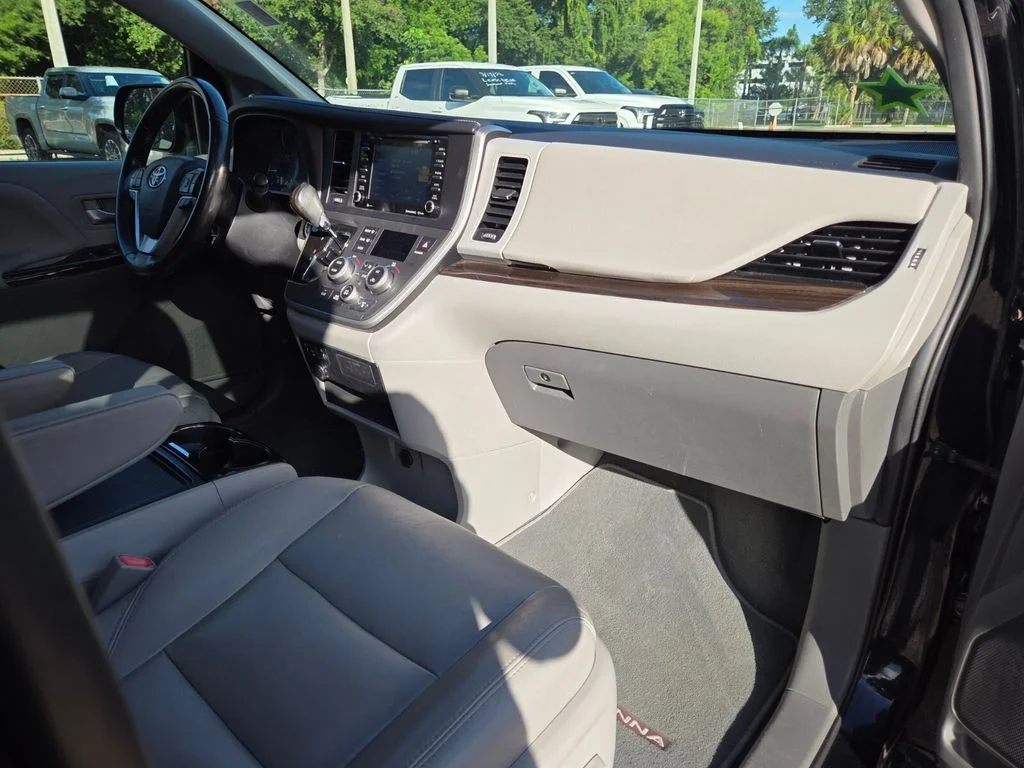 Certified Used 2020 Black Toyota XLE image 13