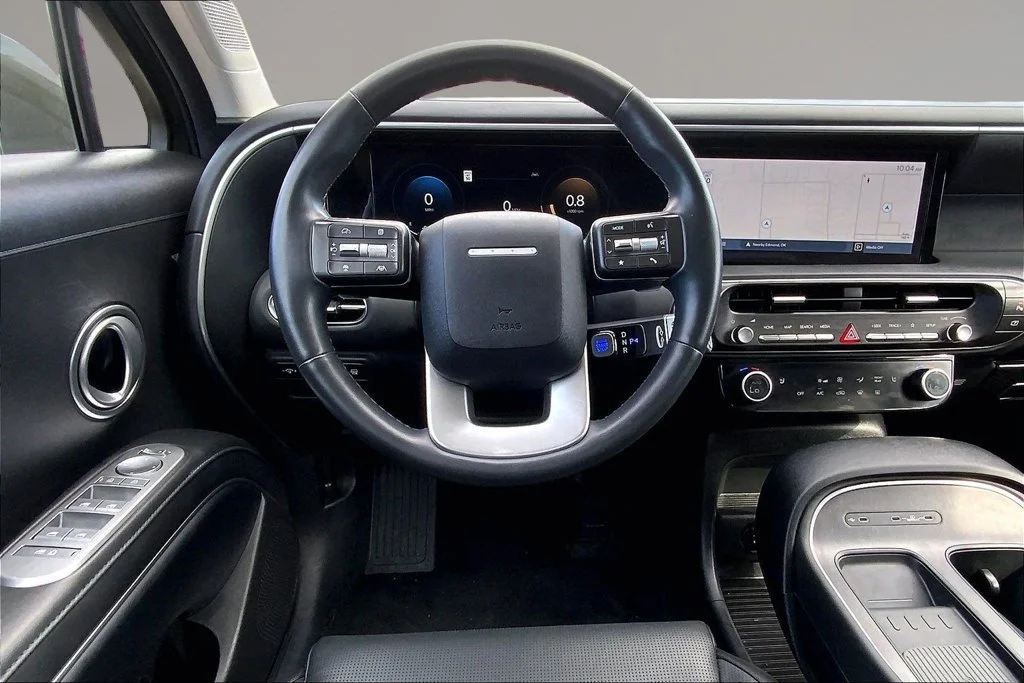 Used 2026 Titan Green Hyundai SEL image 5