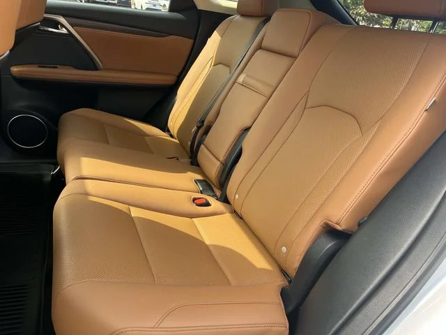 Used 2022 White Lexus 350 image 22
