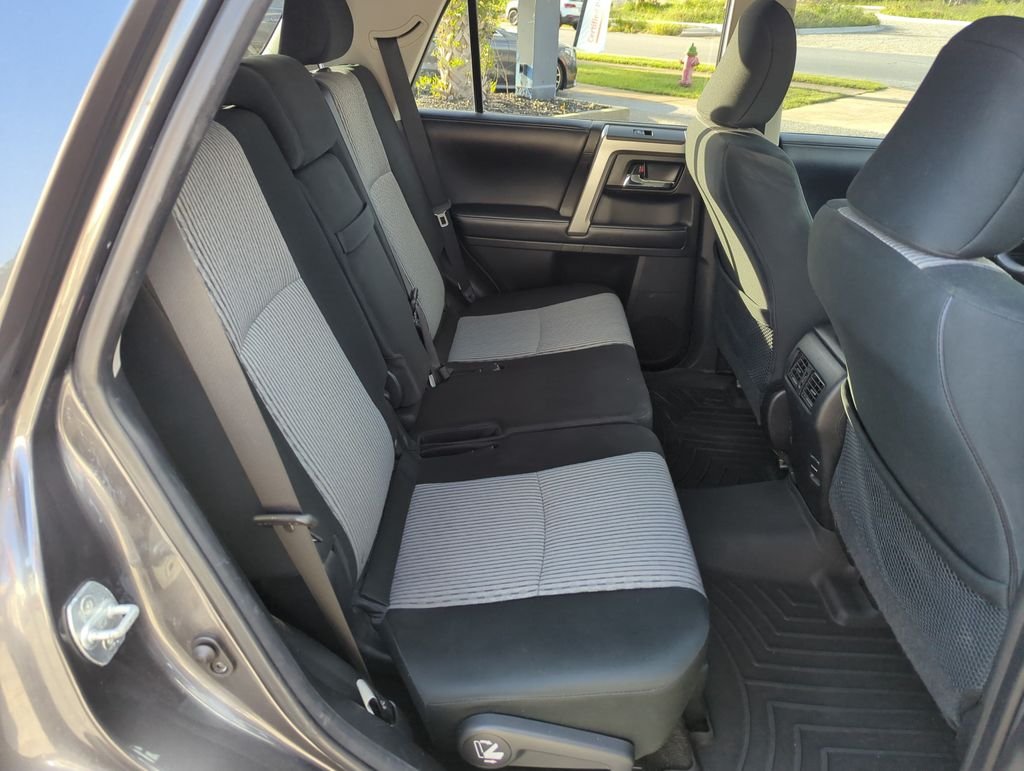 Used 2019 Gray Toyota SR5 image 31