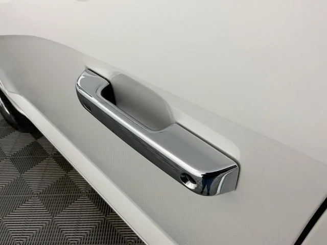 Used 2023 White Metallic Ford Platinum image 14