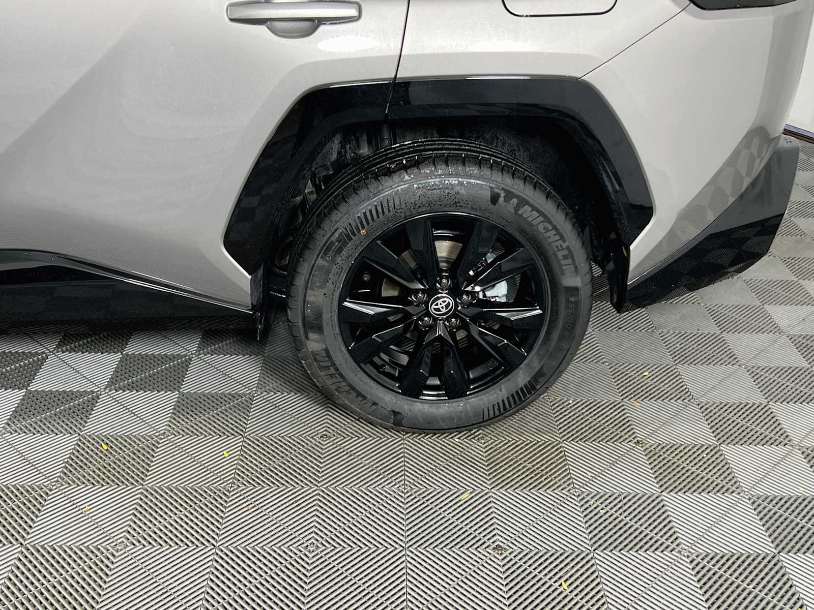 Used 2026 Meteor Shower Toyota SE image 32