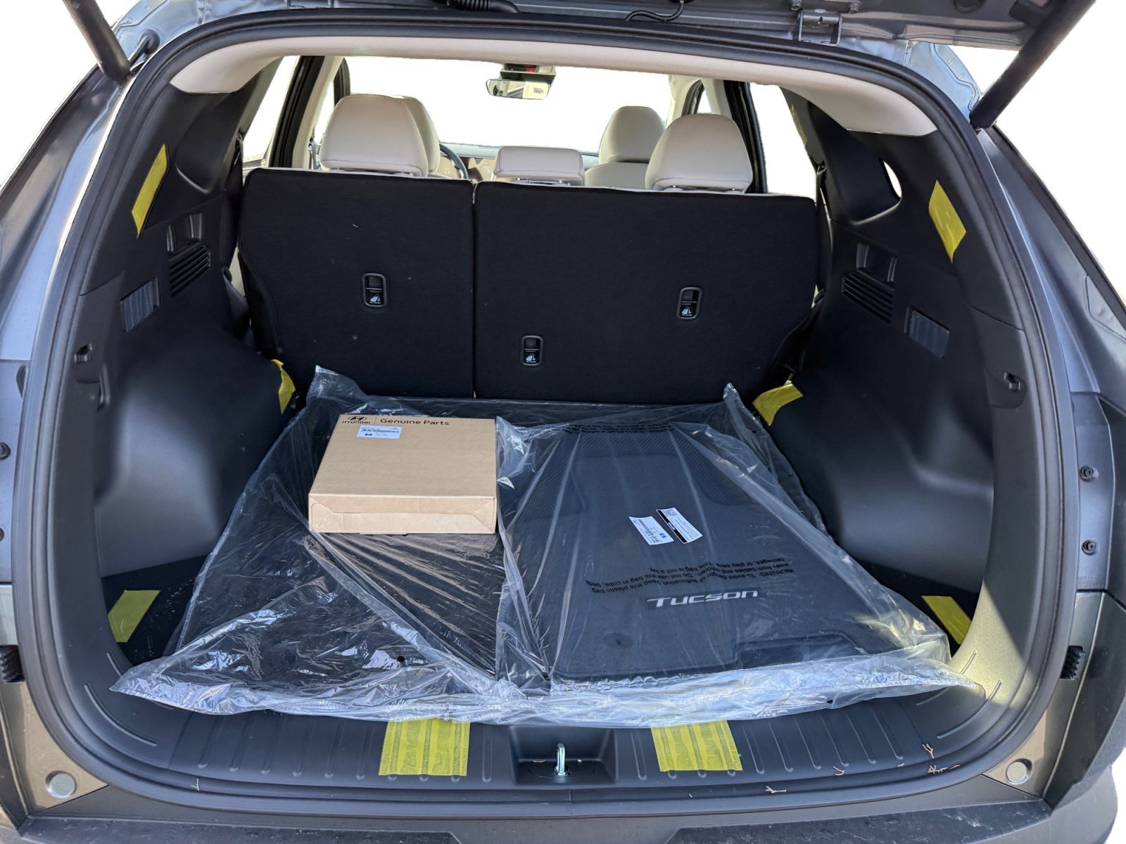 New 2026 Amazon Gray Hyundai SEL AWD image 17