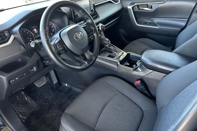 Used 2021 Black Toyota XLE image 9