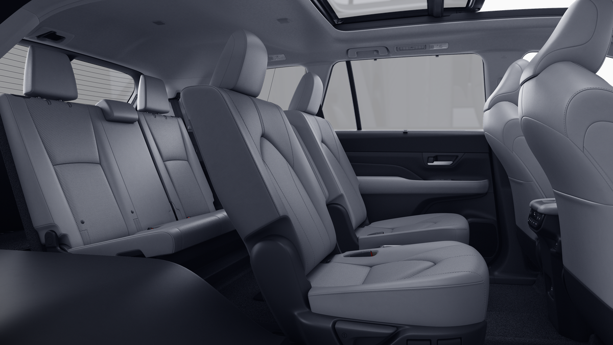 New 2026 Wind Chill Pearl Toyota Platinum image 21