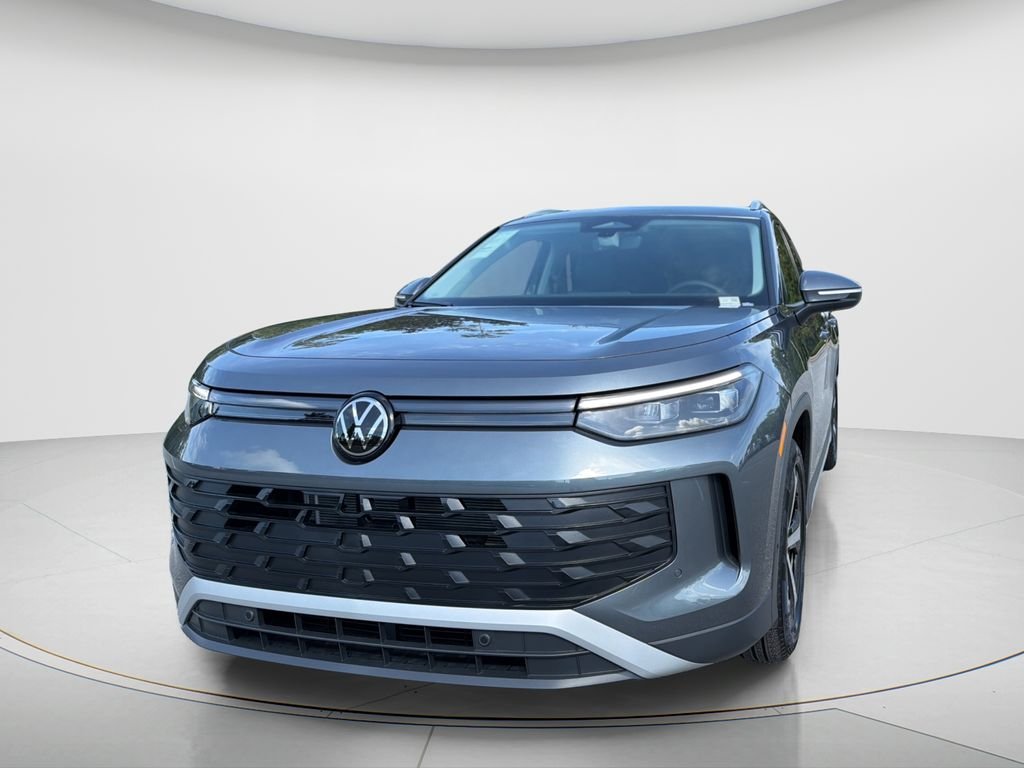New 2026 Platinum Gray Metallic Volkswagen 2.0T SE image 2
