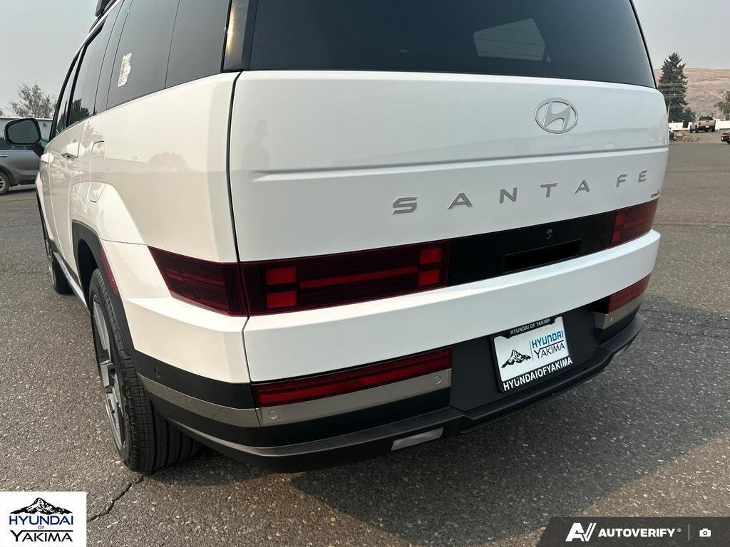 2026 Hyundai Santa Fe Limited - Photo 12
