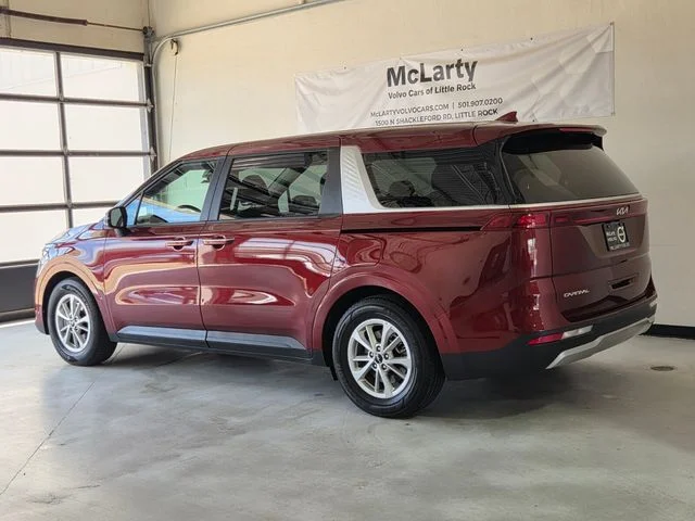 Used 2024 Red Kia LX image 3
