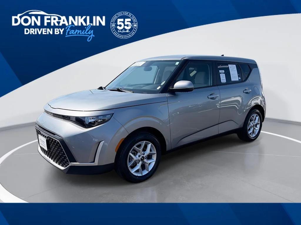 2025 Kia Soul 2.0L LX IVT's photo