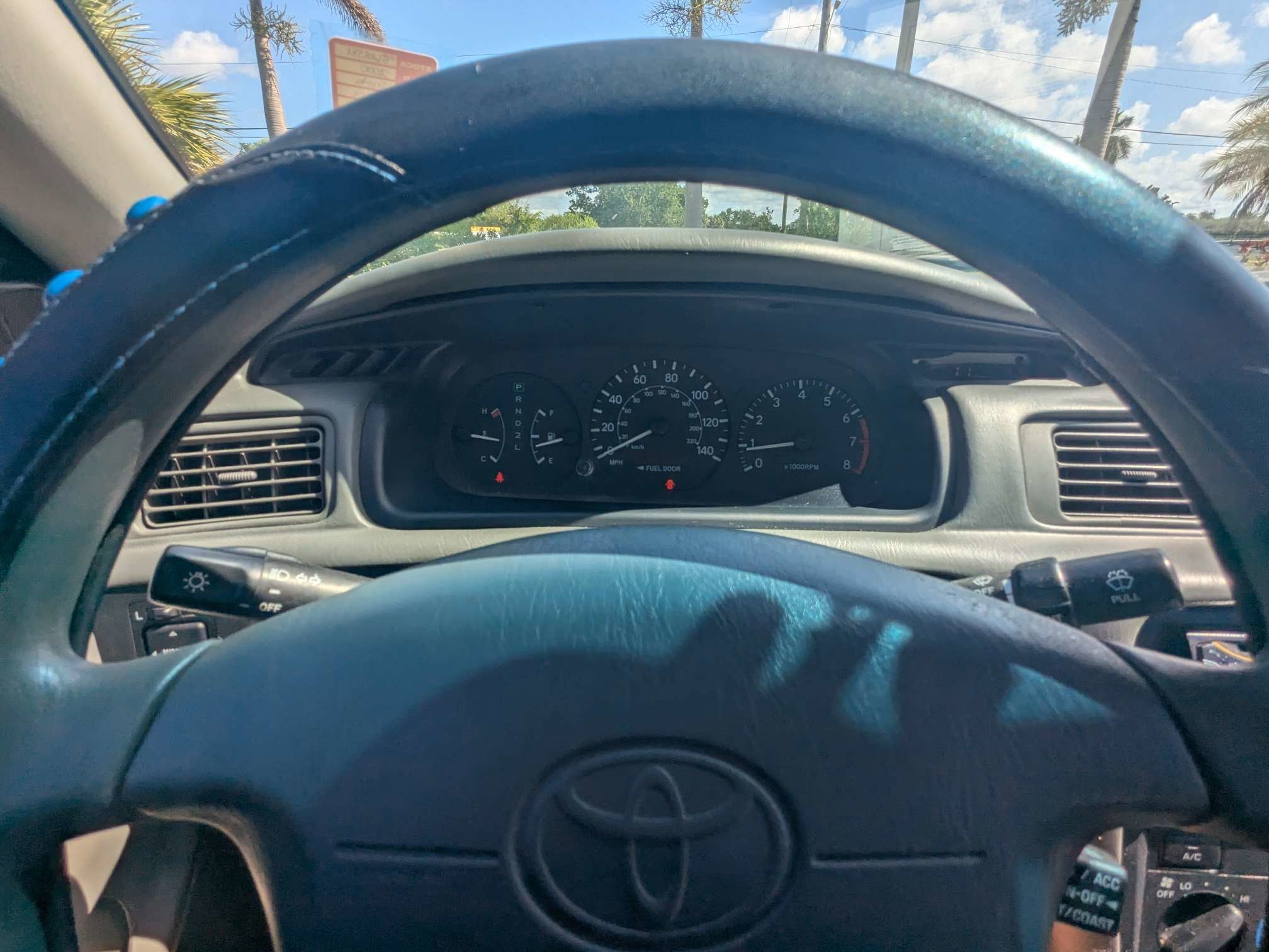 Used 2000  Toyota  image 26