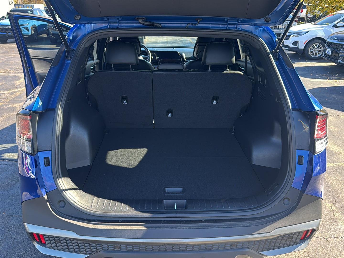 Used 2023 Sapphire Blue Kia X-Line image 24