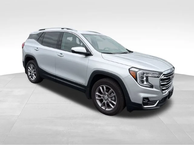 Used 2022 QUICKSILVER METALLIC GMC SLT image 9