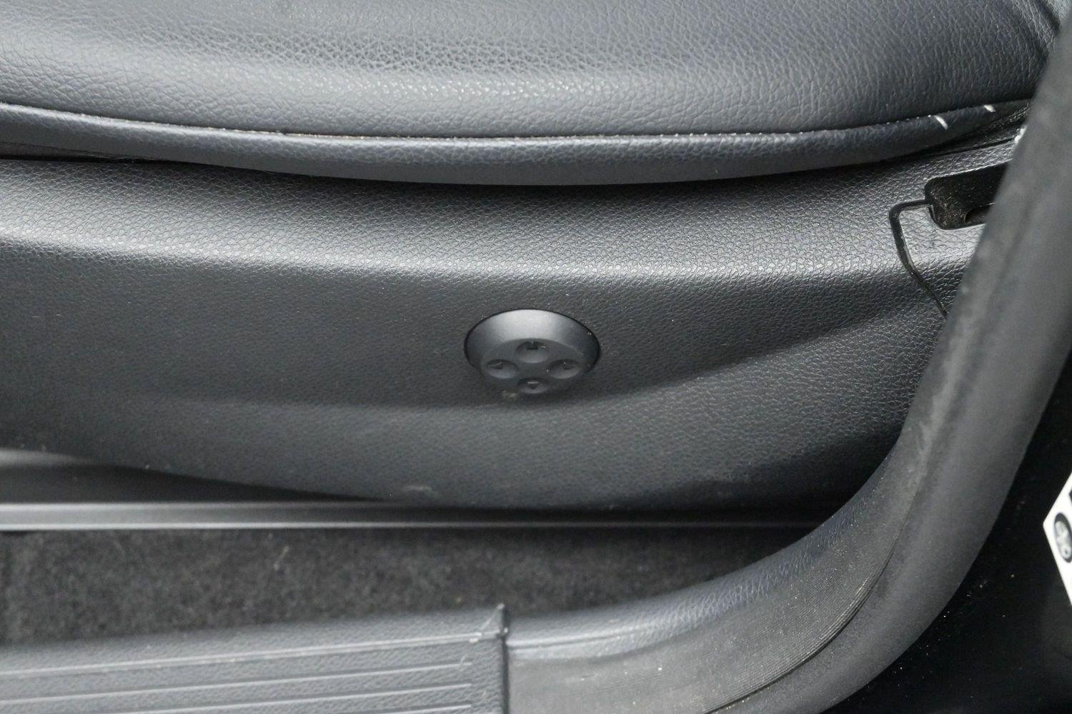 Used 2010 Black Mercedes-Benz GLK 350 image 15