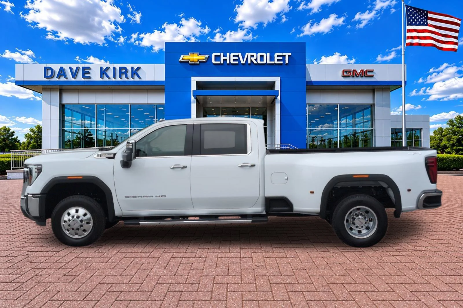 New 2026 Summit White GMC SLT DRW image 6