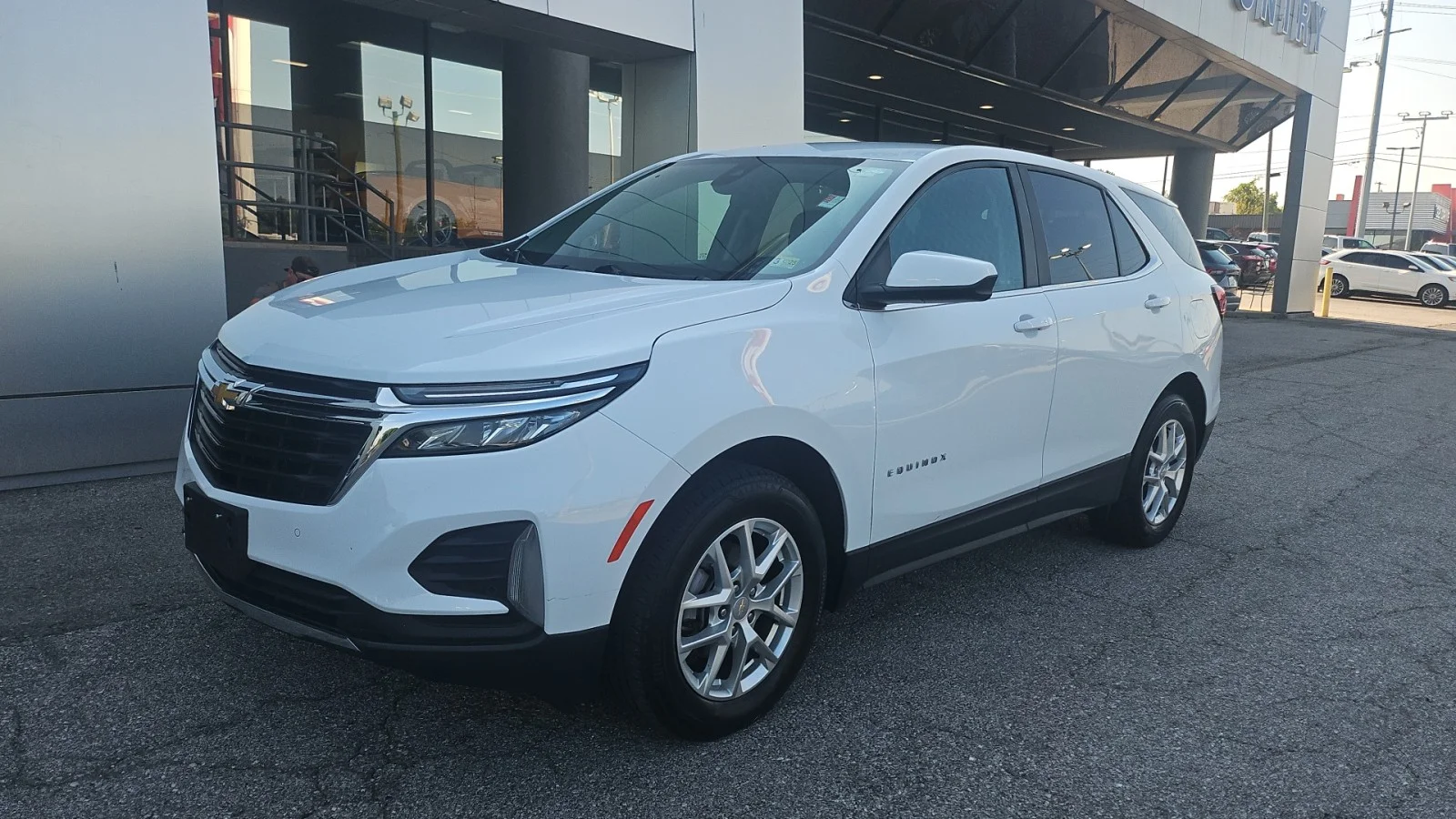 Used 2024 White Chevrolet LT image 8