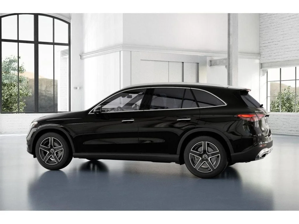 New 2026 Black Mercedes-Benz GLC 300 image 32