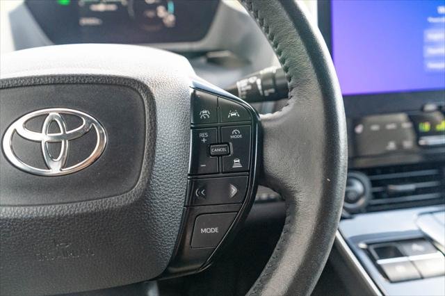 Certified Used 2023 PRECIOUS METAL Toyota  image 24