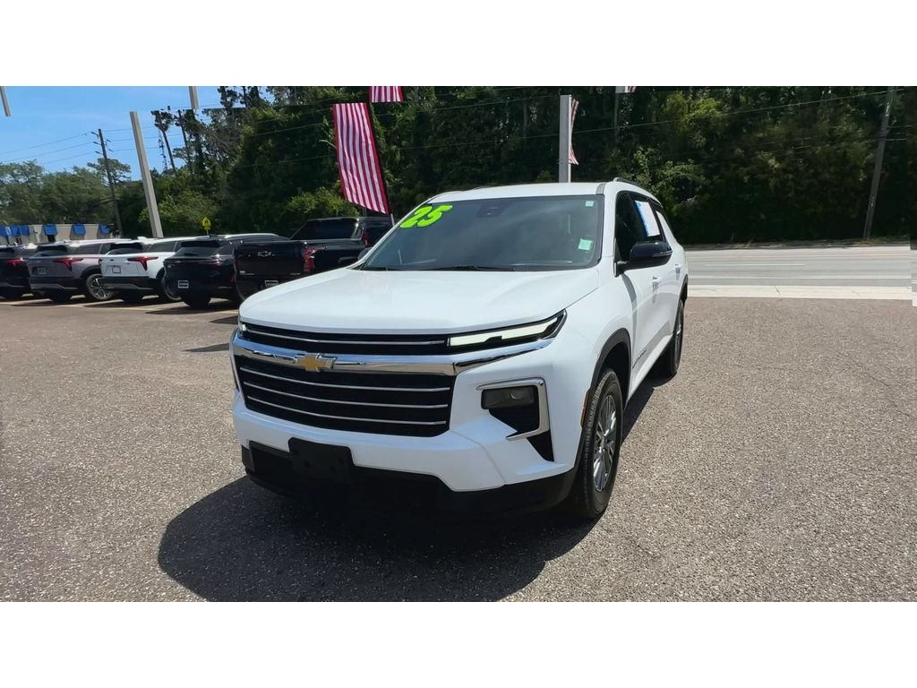 Used 2025 Summit White Chevrolet LT image 7