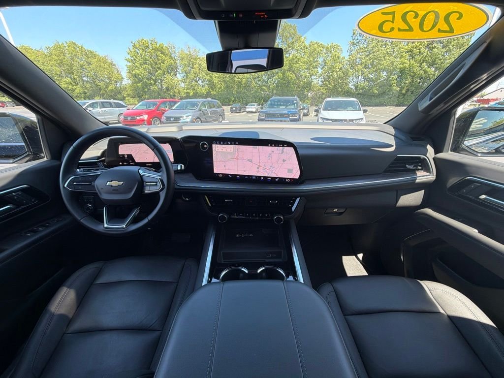 Used 2025 Black Chevrolet LT image 11