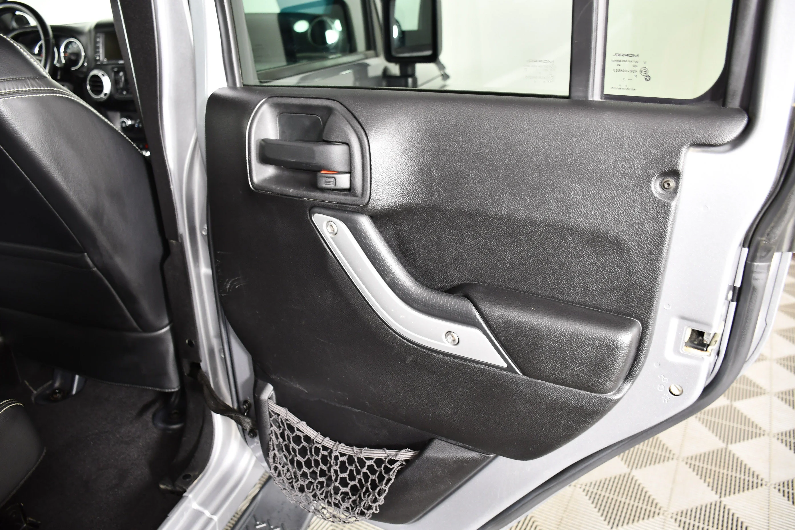 Used 2013 Billet Silver Metallic Jeep Sahara image 41