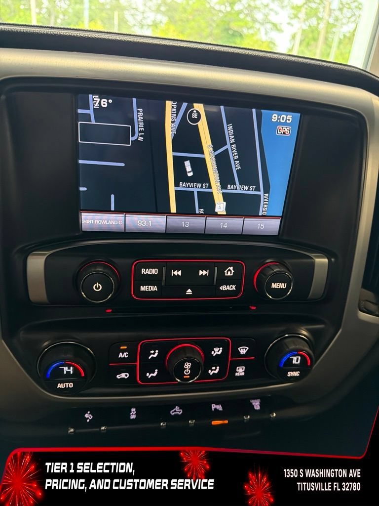 Used 2015 EMERALD GREEN METALLIC GMC SLE image 9