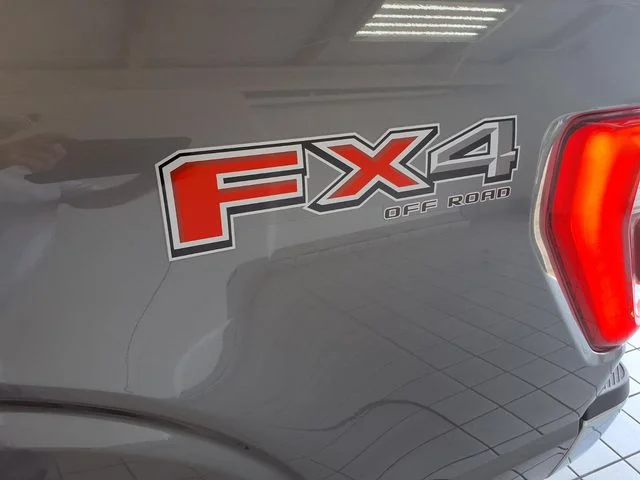 Used 2023 Gray Metallic Ford Lariat image 25