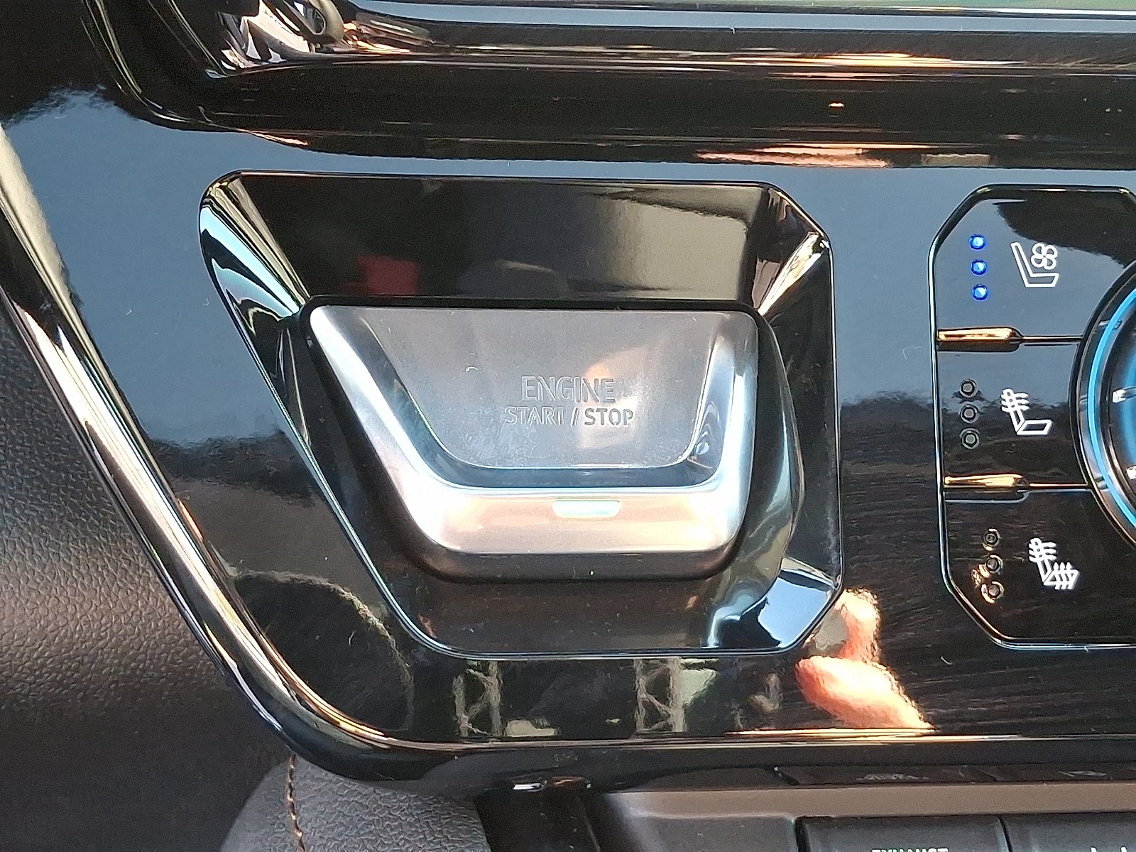 2025 GMC Sierra 2500HD AT4 - Photo 21