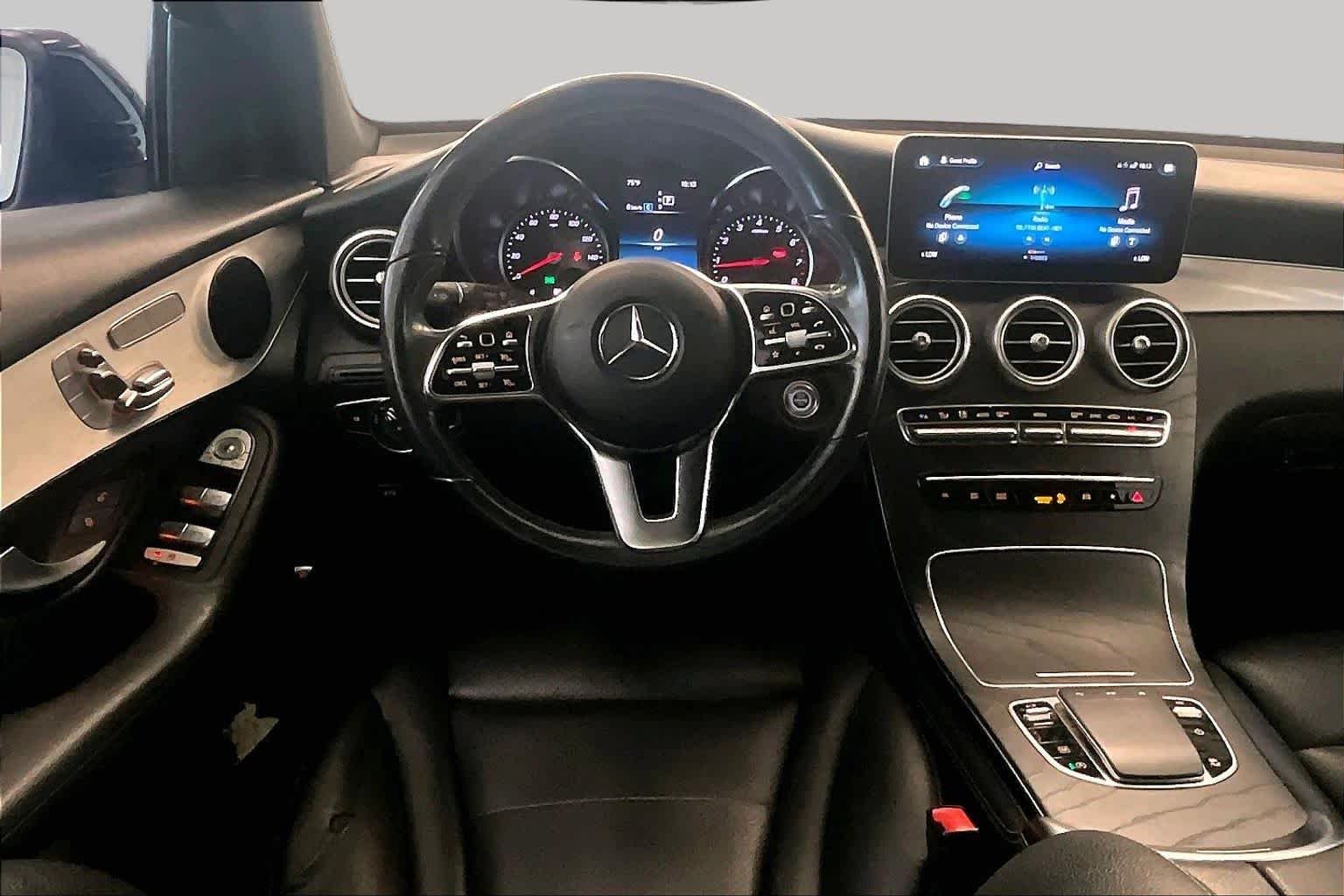 Used 2020 Black Mercedes-Benz GLC 300 image 5