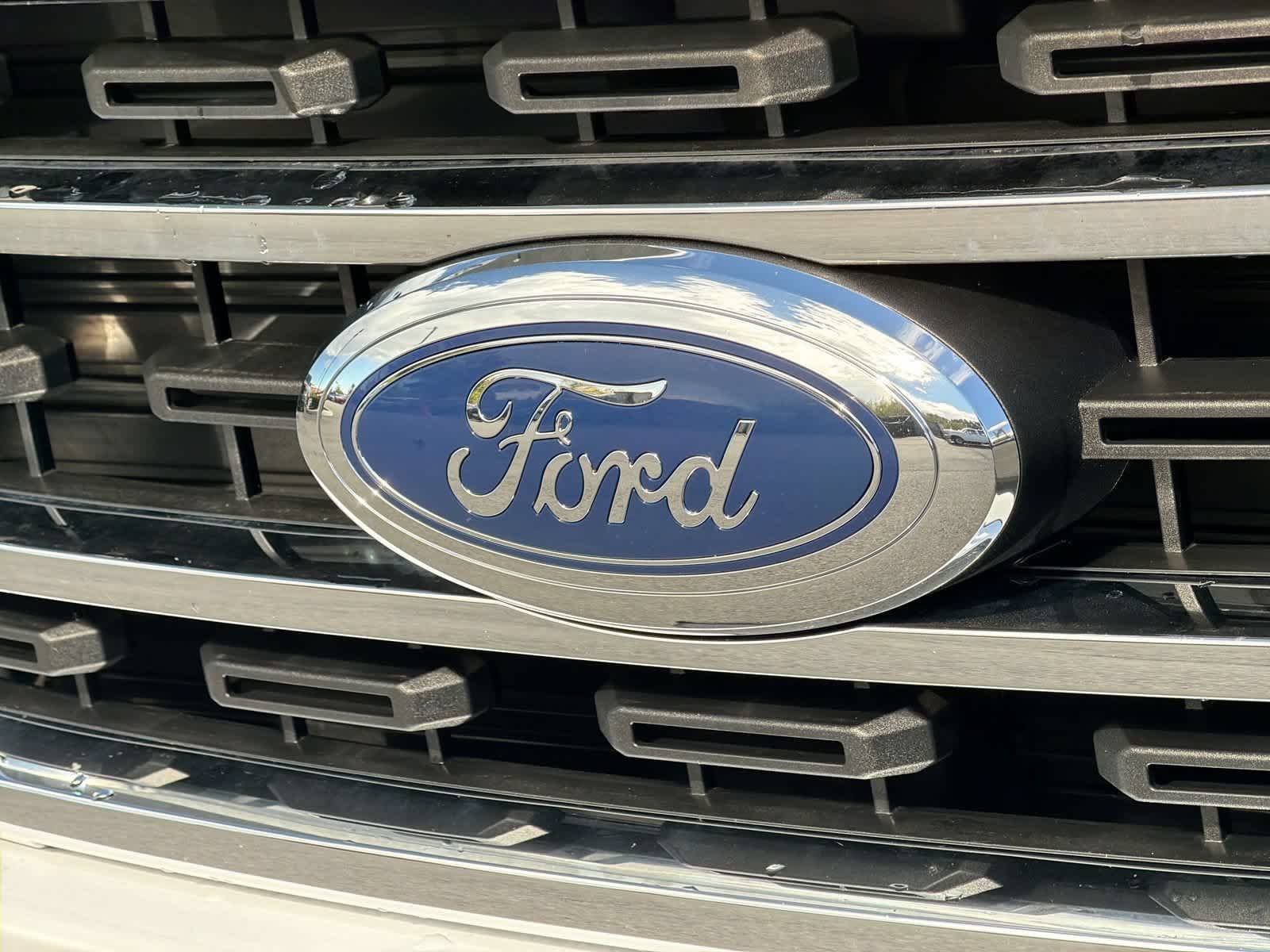 Certified Used 2021 Oxford White Ford XLT image 12