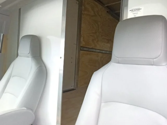 New 2026 Oxford White Ford E-450 DRW image 25