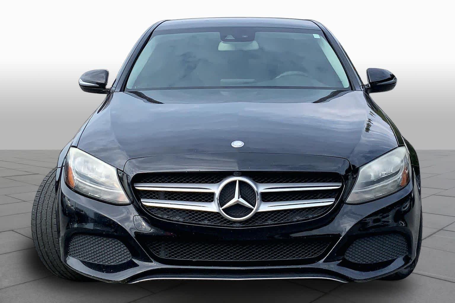 Used 2017  Mercedes-Benz C 300 image 4