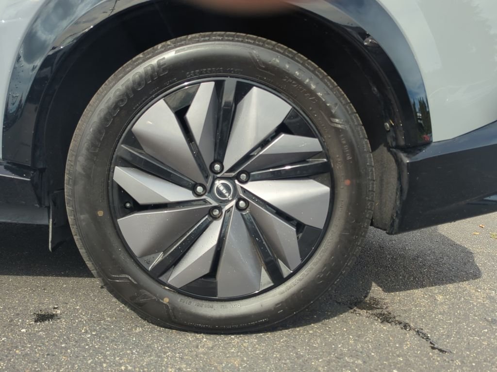 Used 2024 Gray Nissan EVOLVE+ e-4ORCE image 11