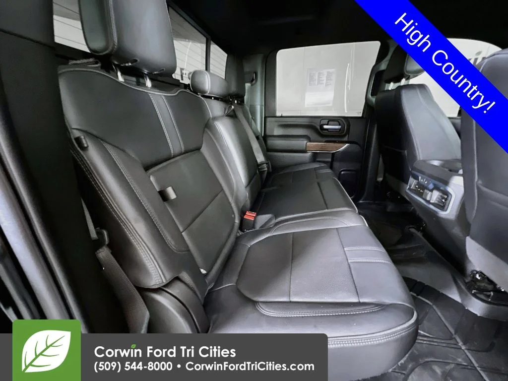Used 2022 Black Chevrolet High Country image 17