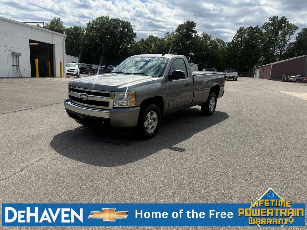 Used 2008 GRAYSTONE METALLIC Chevrolet LT w/1LT image 2