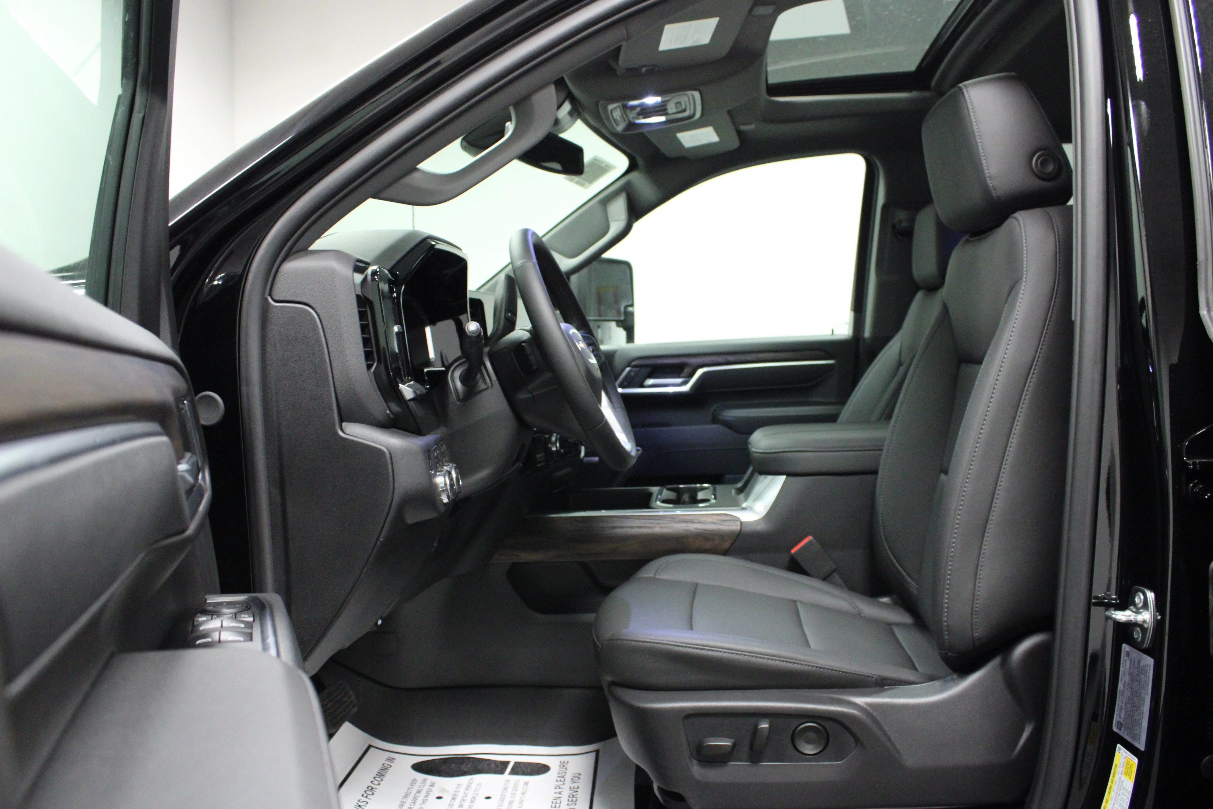 New 2026 Onyx Black GMC SLT image 12
