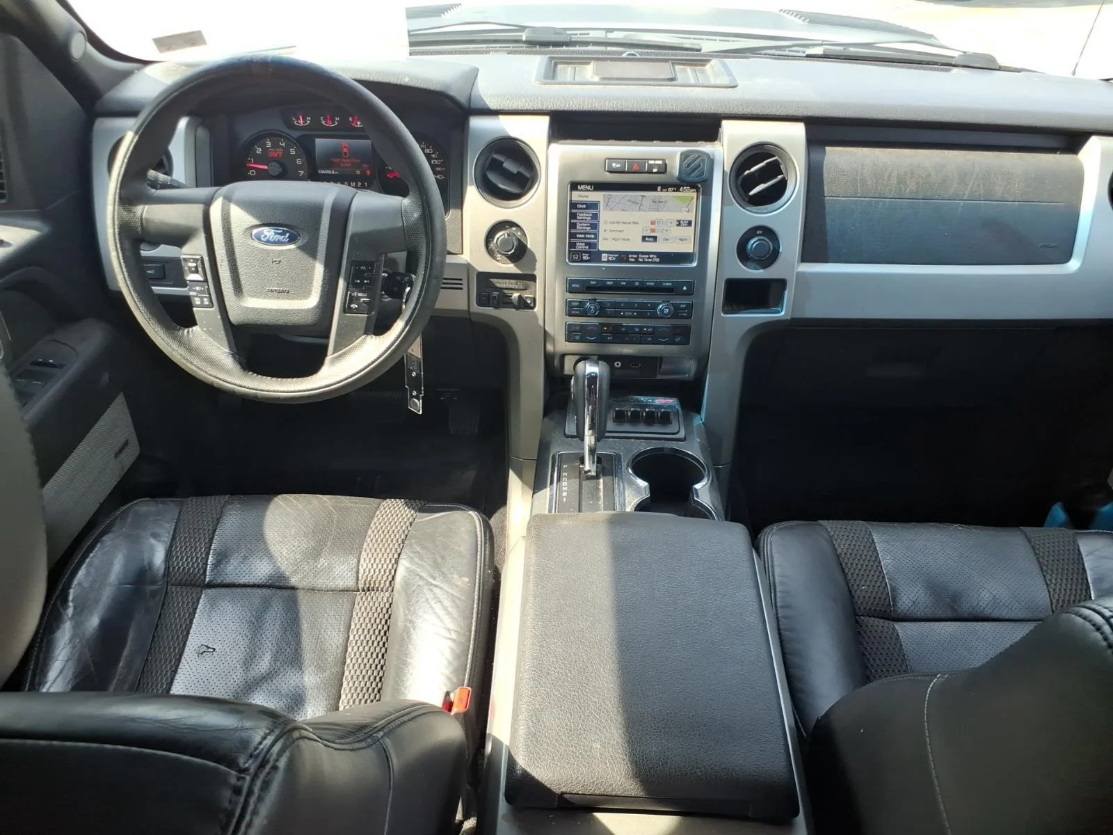 Used 2012 Oxford White Ford SVT Raptor image 25