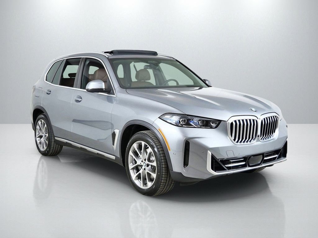 Used 2026 Skyscraper Grey Metallic BMW xDrive40i image 8