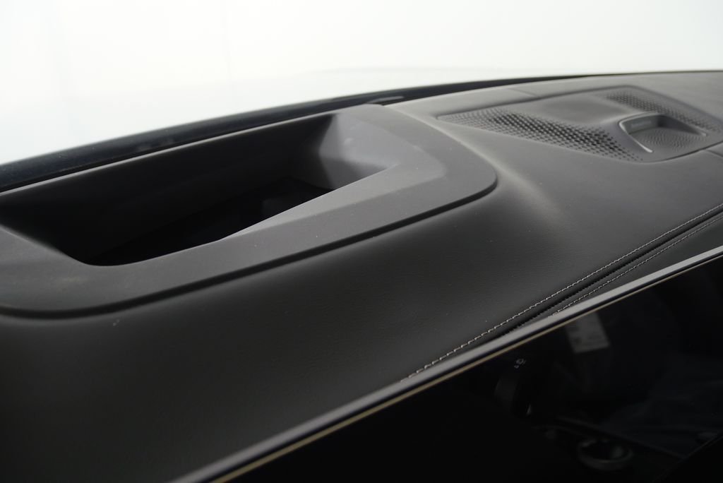 2026 BMW X7 M60i - Photo 21