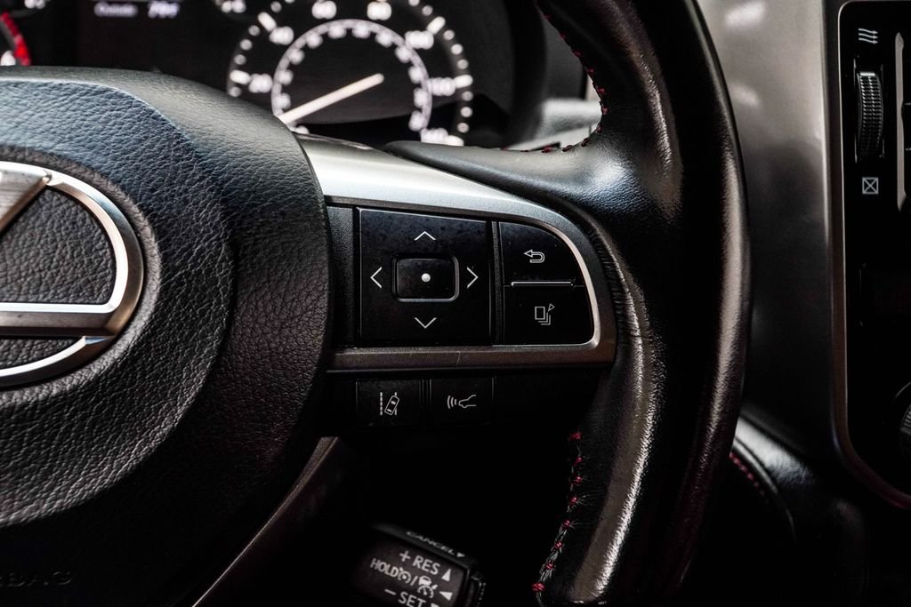 Used 2023 Black Lexus 460 image 37