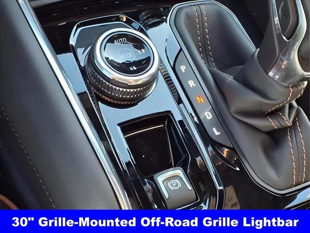 Used 2026 White GMC AT4 image 20