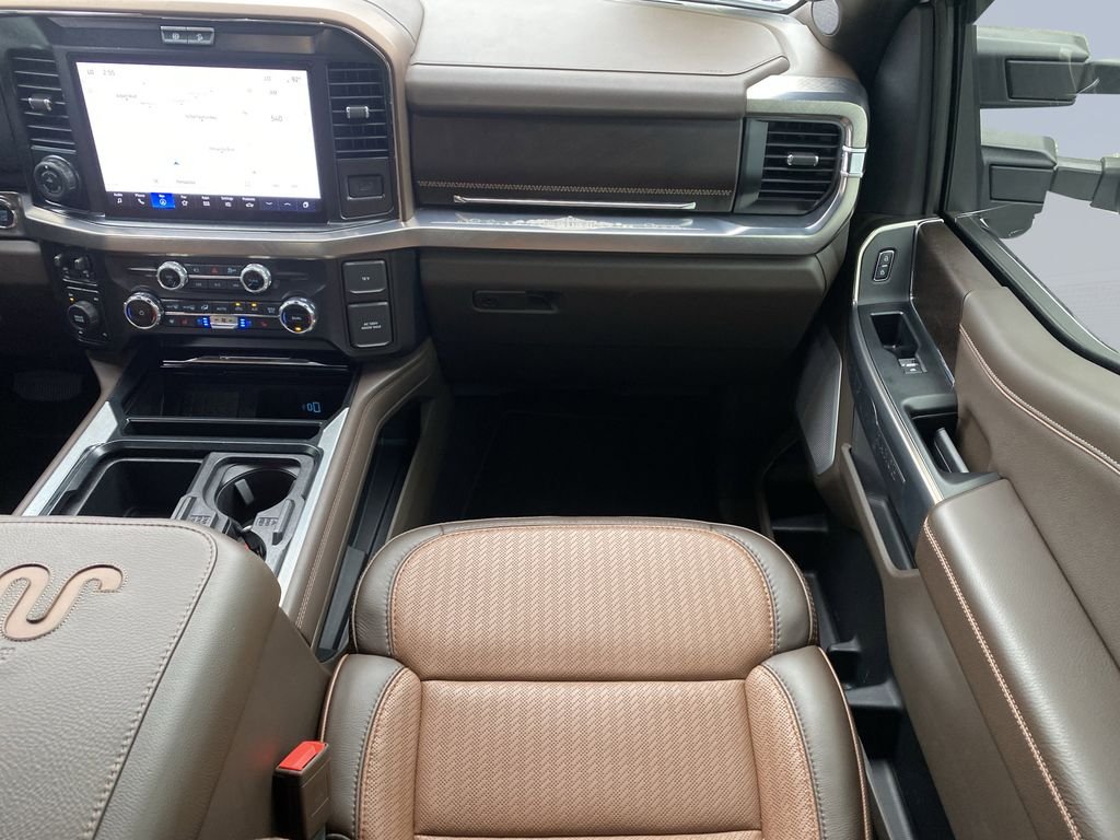 Used 2026 White Metallic Ford King Ranch image 16
