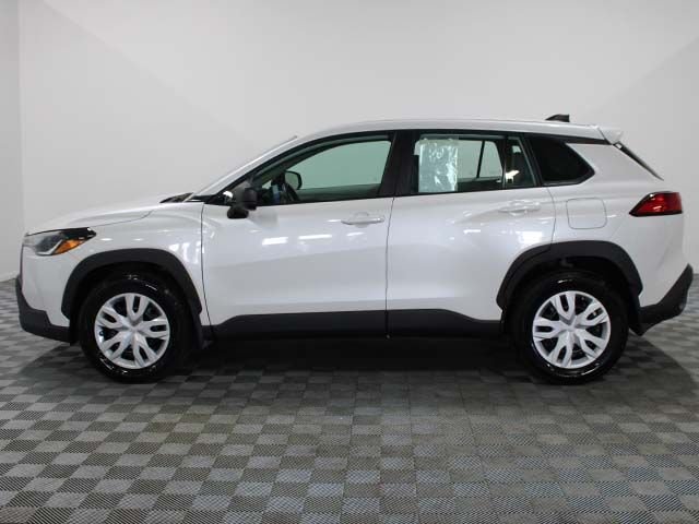 Certified Used 2024 Wind Chill Pearl Toyota L image 3
