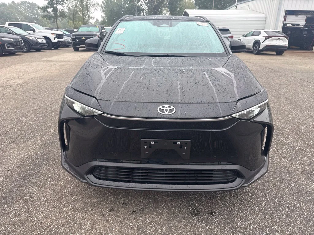 Used 2024 Black Toyota XLE image 8