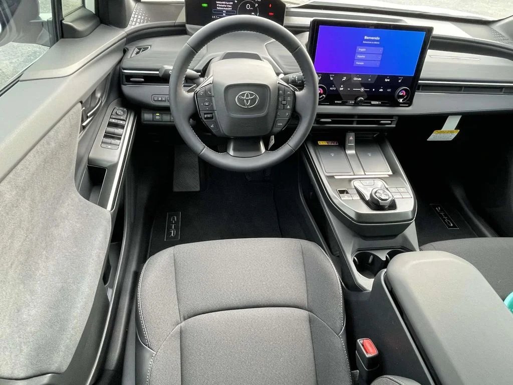 New 2026 Wind Chill Pearl Toyota SE image 10