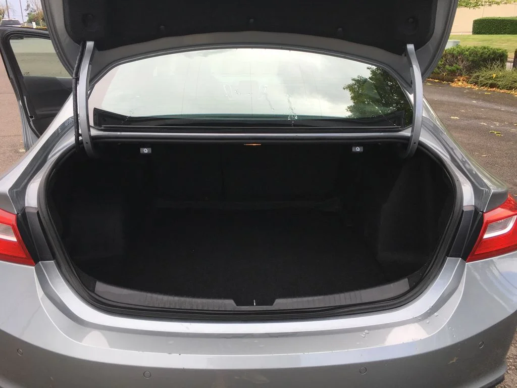 Used 2025 Gray Chevrolet LT image 31