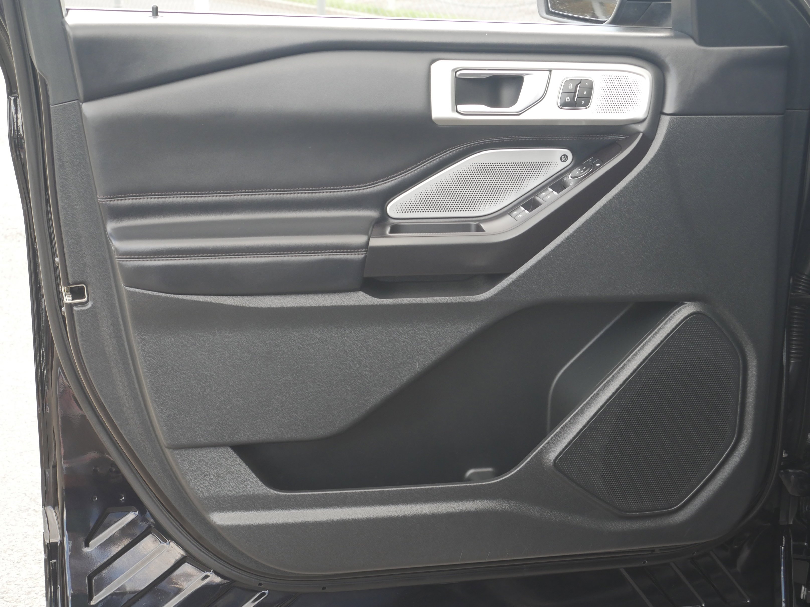 Certified Used 2020 Black Metallic Ford Platinum image 36