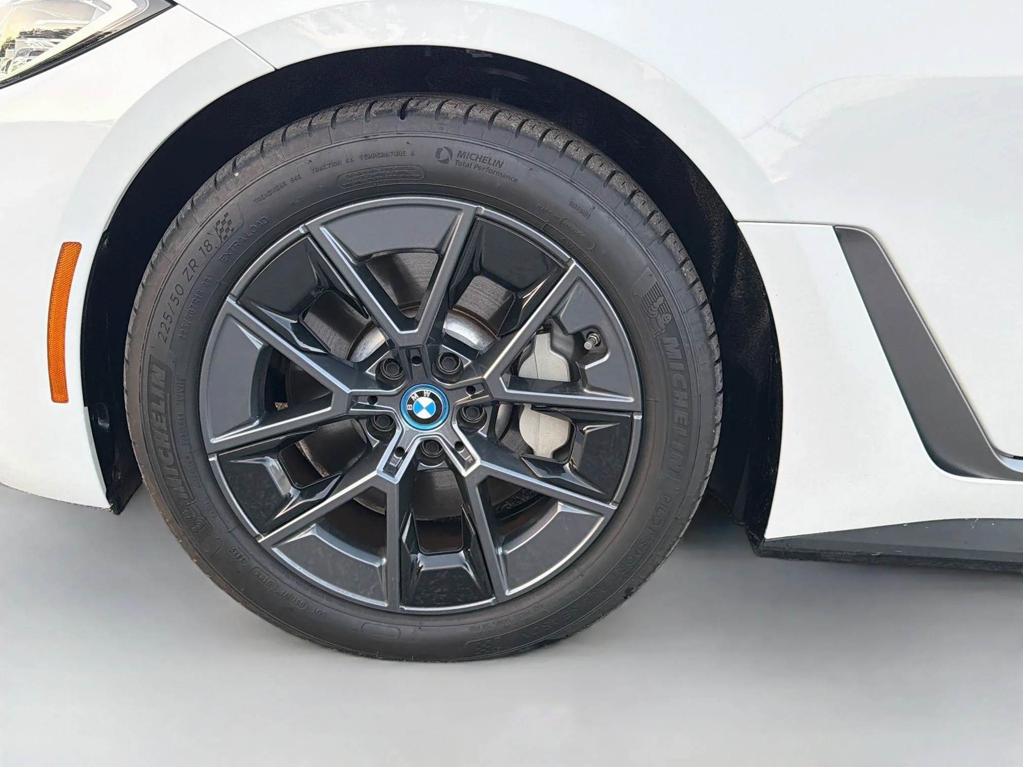 Used 2024 Alpine White BMW eDrive35 image 42