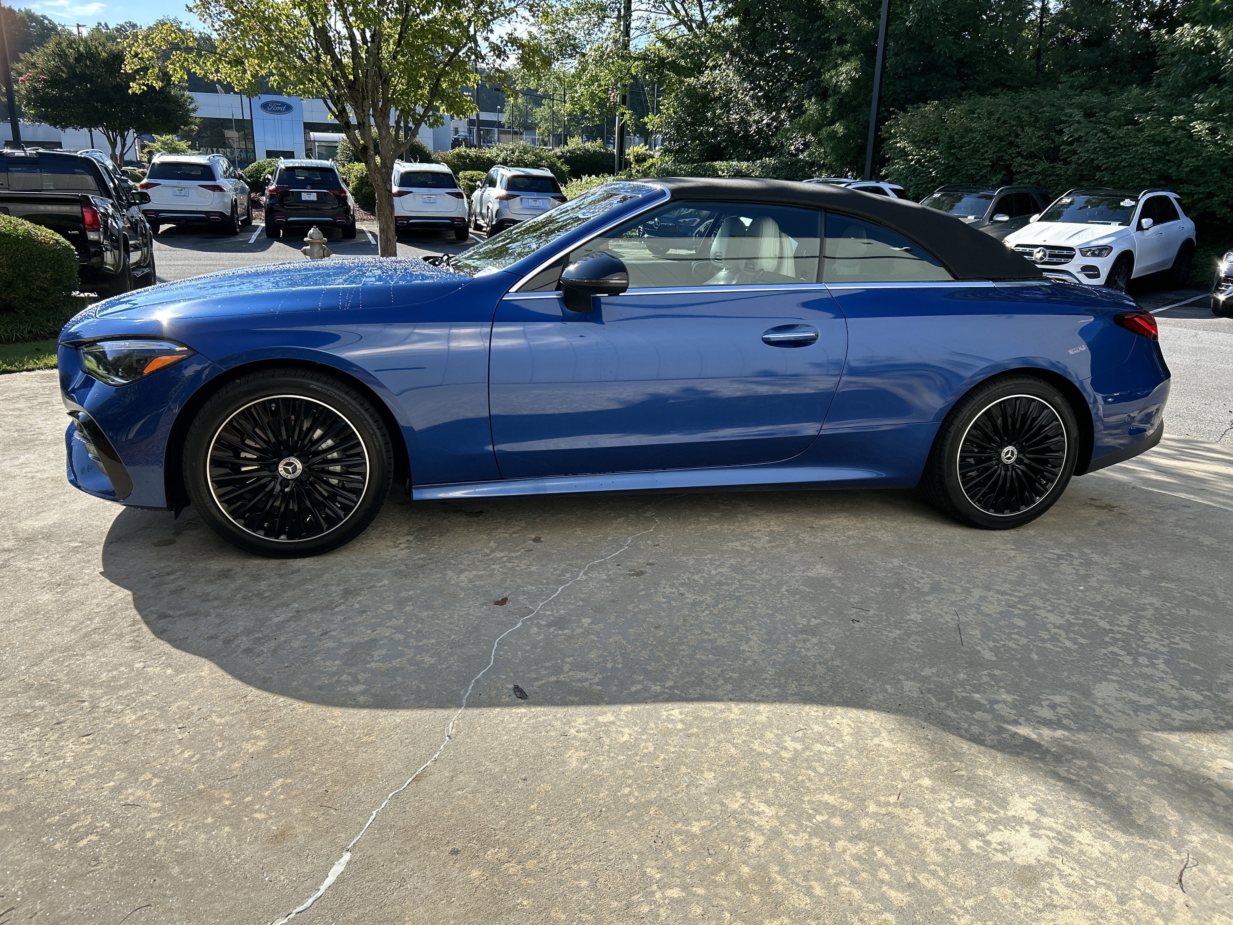 Certified Used 2025 Sterling Blue Metallic Mercedes-Benz CLE 300 4MATIC® Cabriolet image 25