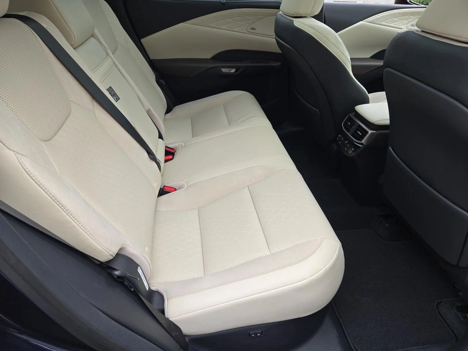 Certified Used 2026 Nightfall Mica Lexus RX 350 Luxury image 21