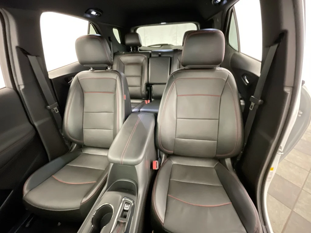 Used 2023 Summit White Chevrolet RS image 20
